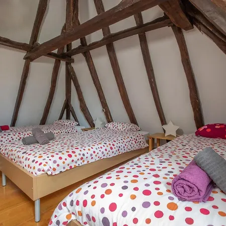 Ferienhaus De La Girode