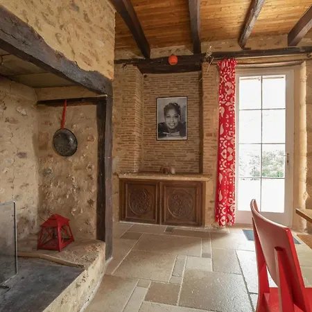 Ferienhaus De La Girode